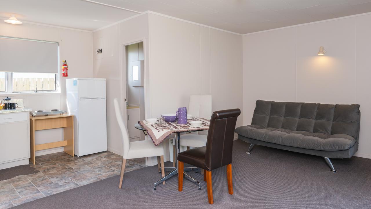 Waitangi Beach Units Екстер'єр фото