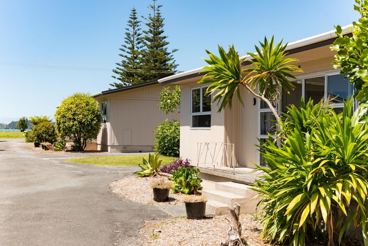 Waitangi Beach Units Екстер'єр фото